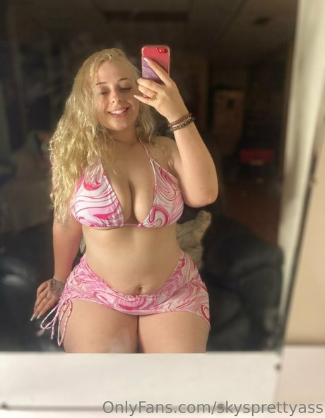 skysprettyass pretty actress image