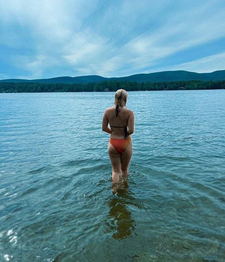 tiktok stars onlyfans free photos