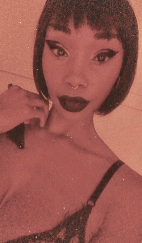 venusmoon3 pornstar pretty pic