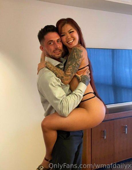 wmxfdaily model adult img