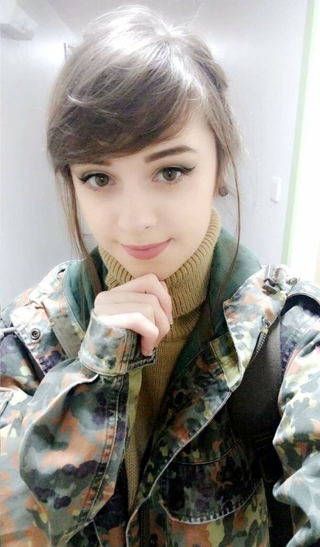 Apricot pornstar pretty photo