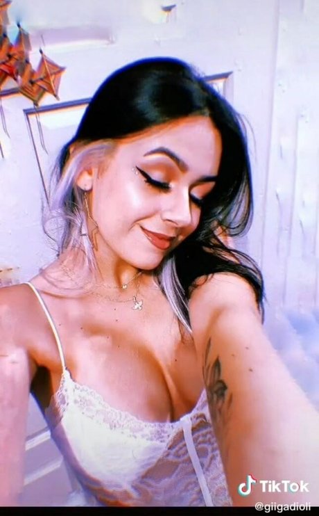 Giigadioli pretty actress galleries