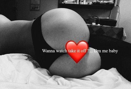 vallery sakura hot star img