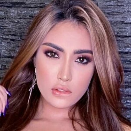 LuzVioletta star naked gallery