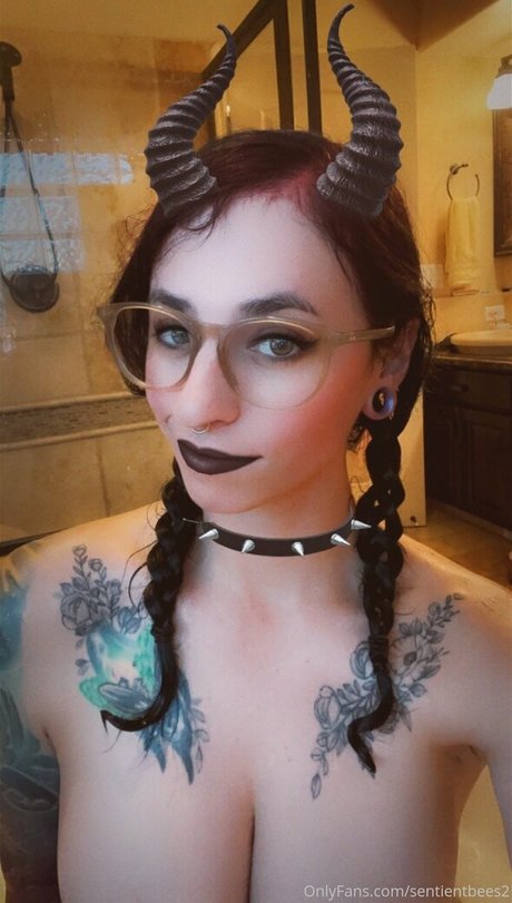 sentientbees2 hd pornstar archive