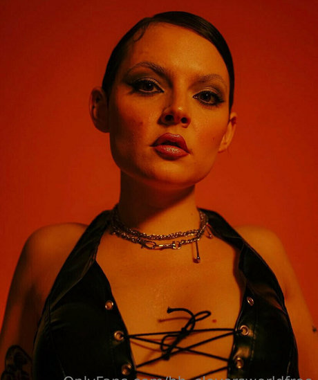 bb cloversworldfree nudes pornstar photos