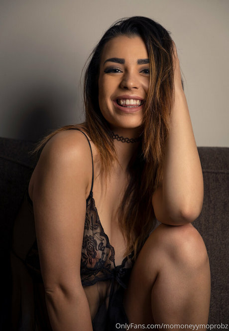 momoneyyymoprobzzz top actress pics