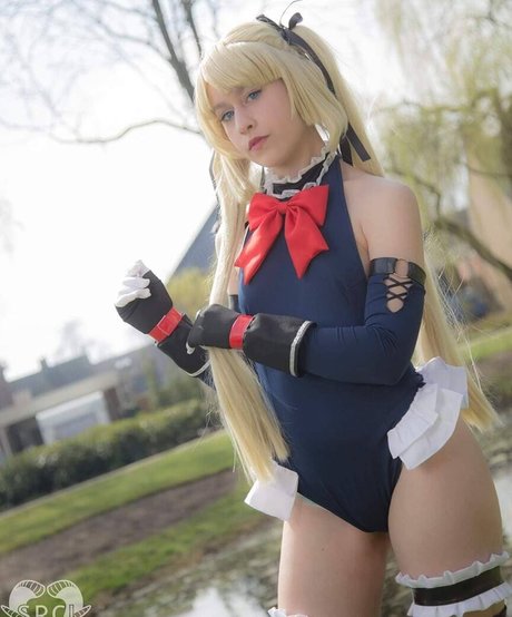 Minty Misa model sexy pics