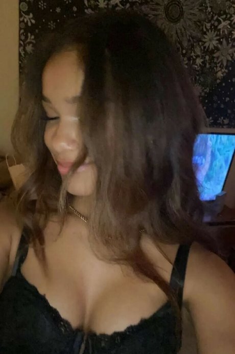 Kayonnha Grant star naked photos