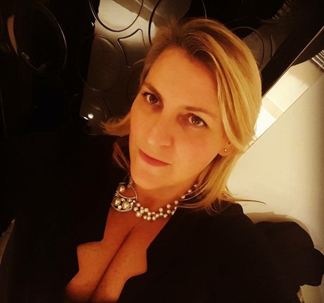 Laura Leonardi star top galleries