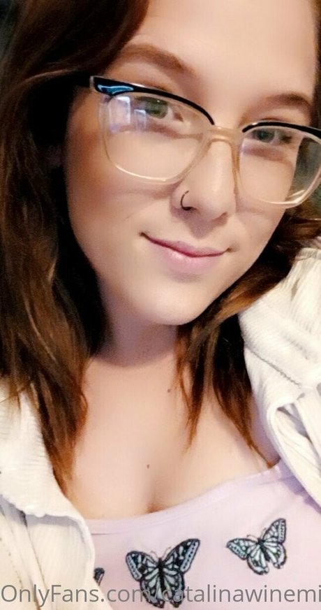 catalinawinemixer1999 hd model photo