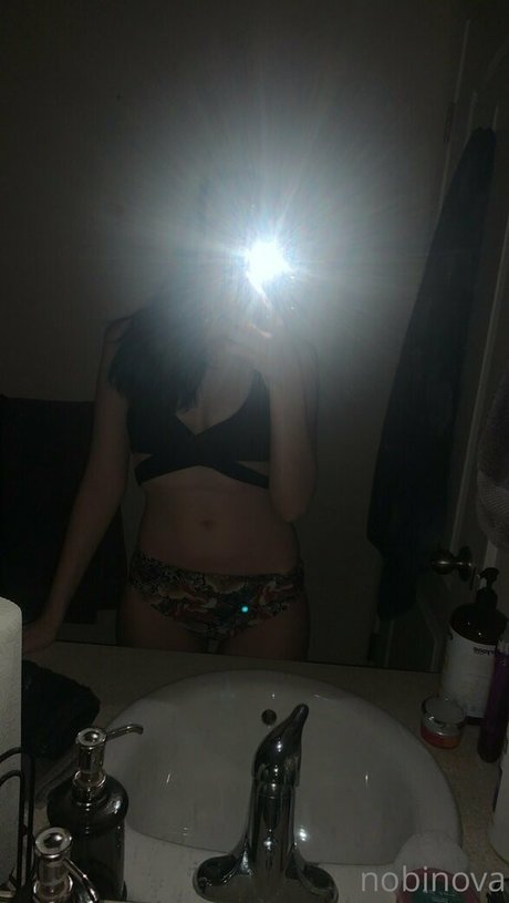 nobinova star naked pictures