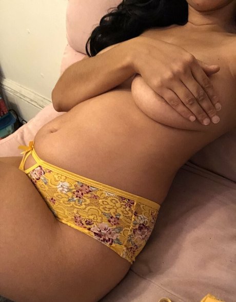 avatreatsss pornstar naked archive