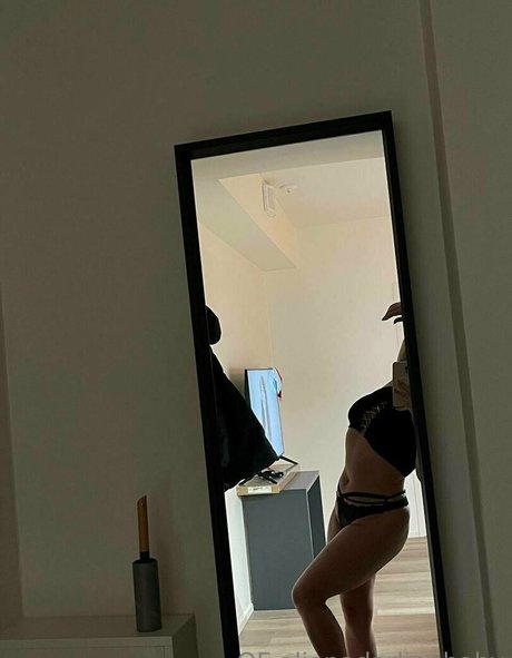 aljonadarlingbaby sexy pornstar pic