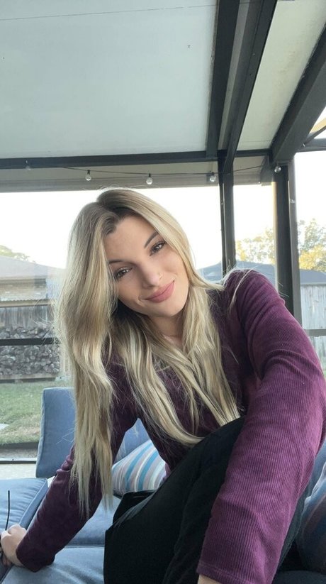 skylarrosay pornstar adult img