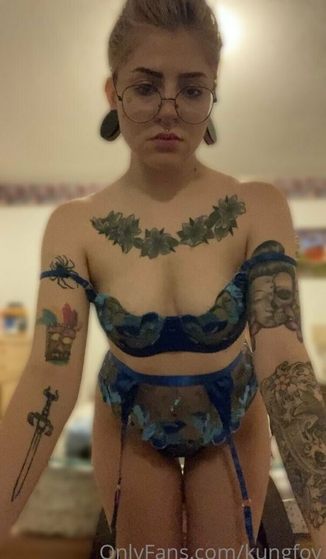 hottest young onlyfans beautiful photo