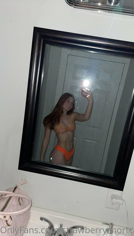 strawberryshortcakes420 model naked photos