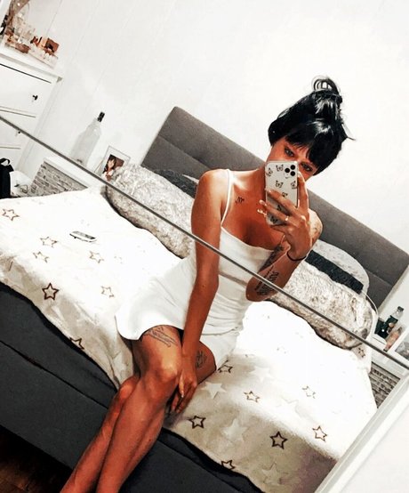 big tits petite onlyfans free photo