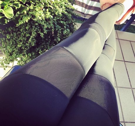 gelliii93_ model erotic picture