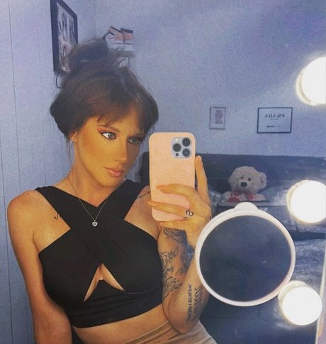 gelliii93_ pornstar picture