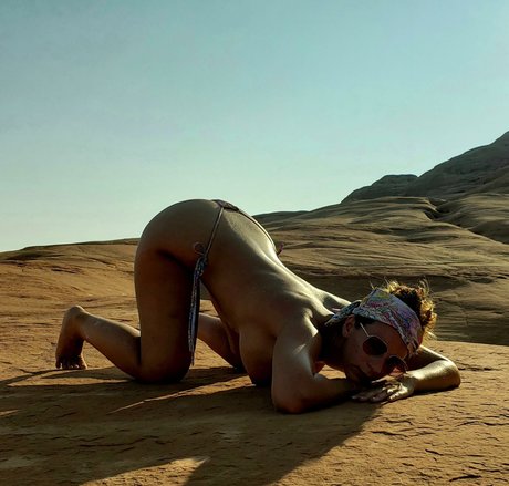 Tiffany Flowers best model galleries