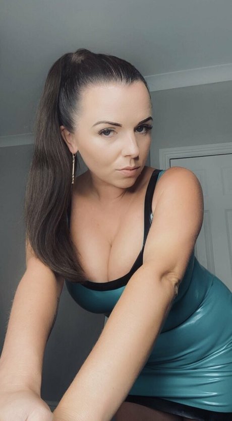 Goddess Alexi pornstar nudes gallery