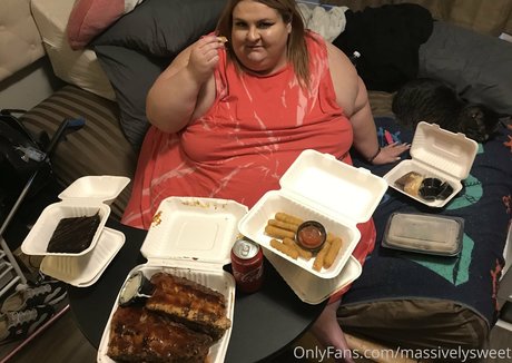 massivelysweet model sexy photos