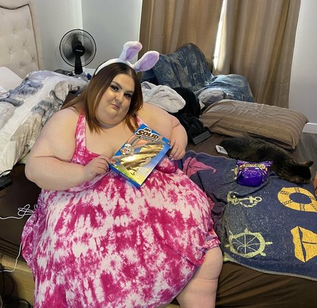 massivelysweet star naked images