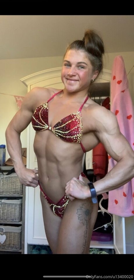 emilyjbrand98 star porn pictures