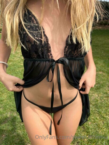 sweet littlemia beautiful actress images