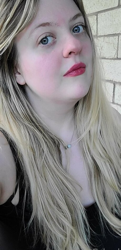 yesmisscabrel star art galleries