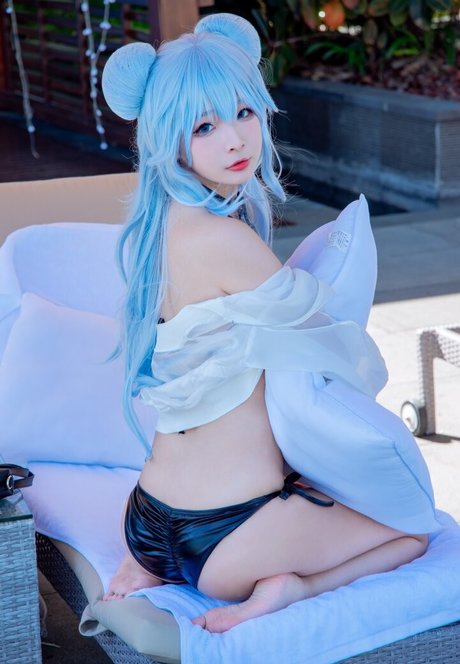 Yuuhuia nude star gallery