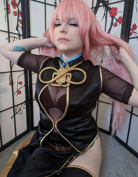 Dera Megurine model art archive