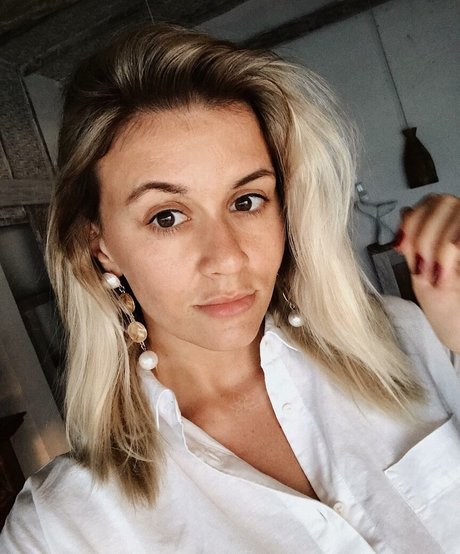 curvy muscle onlyfans free naked images