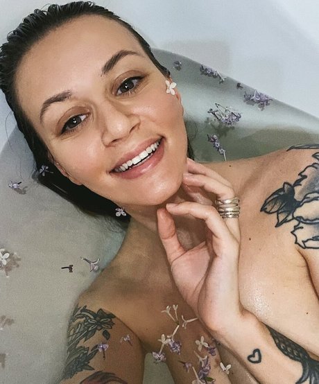 big tits cumshot onlyfans hot nude picture