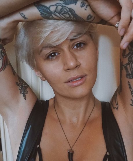 Daria Perel beautiful model pics