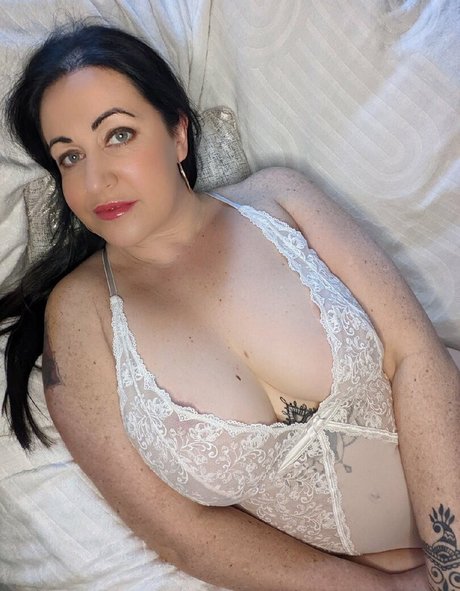 Sophiegg aw pretty model images