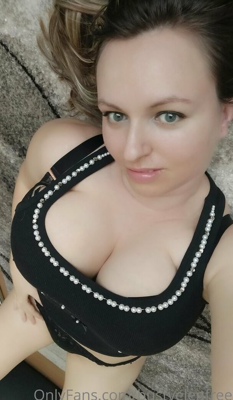 bustyelenfree naked pornstar pics