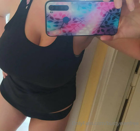 bustyelenfree adult model gallery