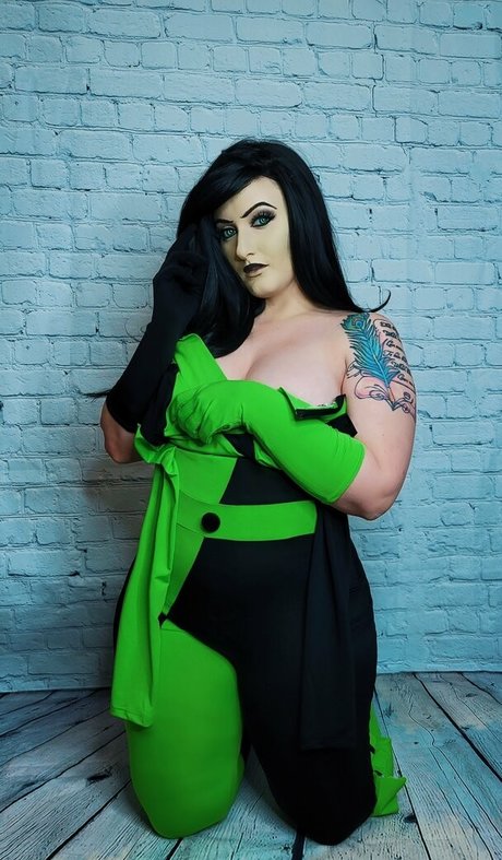 lindsaylovecosplay model nude images