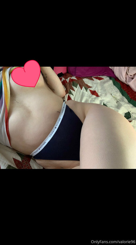 valorie96 pornstar nice img