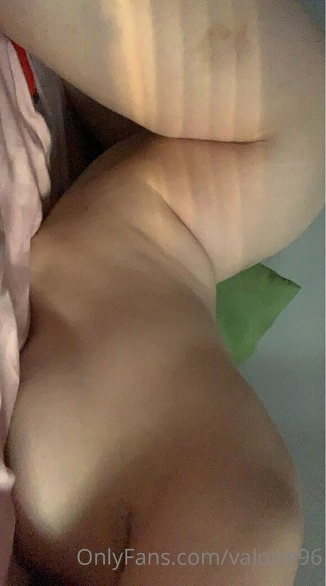 valorie96 nude model galleries