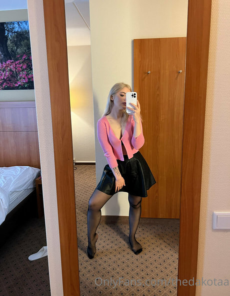 blonde nude onlyfans naked photos