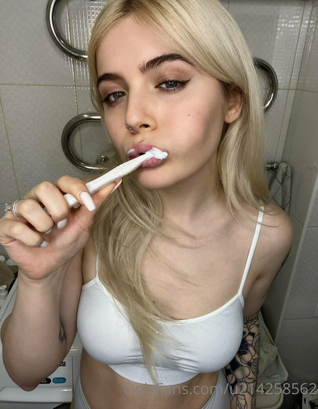 thedakotaa nudes pornstar galleries