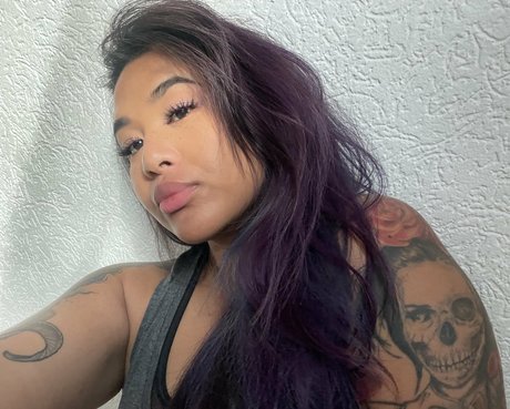 desireedeep porn star photo