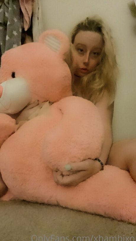 xbambixo sexy actress img