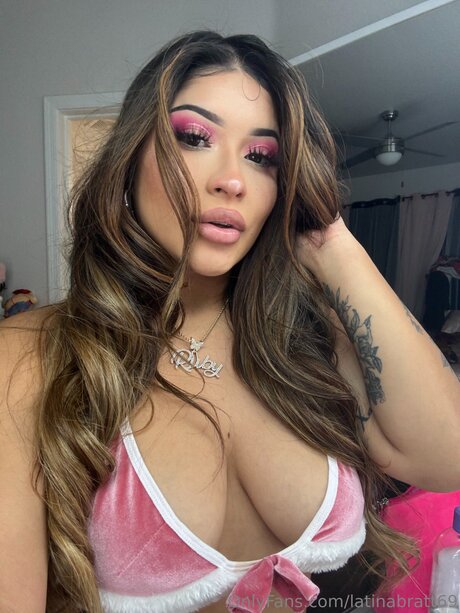 latinabratt69 sex star gallery