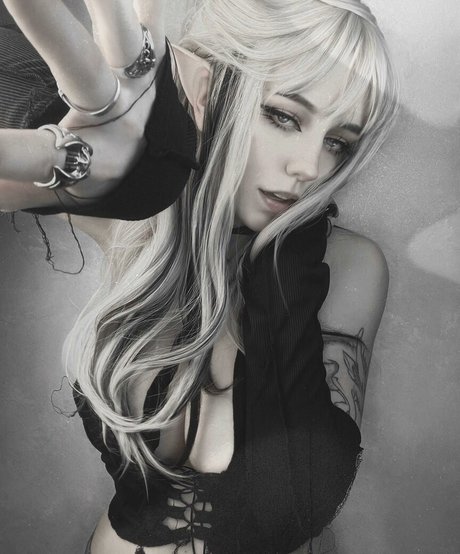 Dolchstosss pretty model images