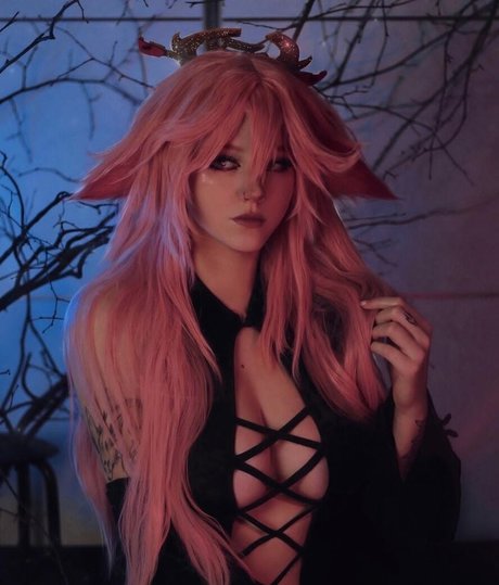 Dolchstosss hd actress gallery