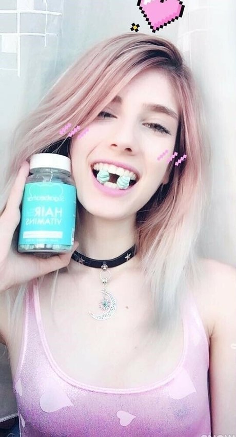 blonde shemale onlyfans beautiful naked photos